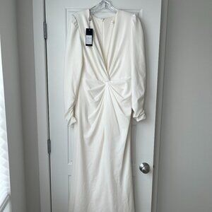 NWT Size 6 Tadashi Shoji Dawson Long-Sleeve Crepe Wedding Gown
